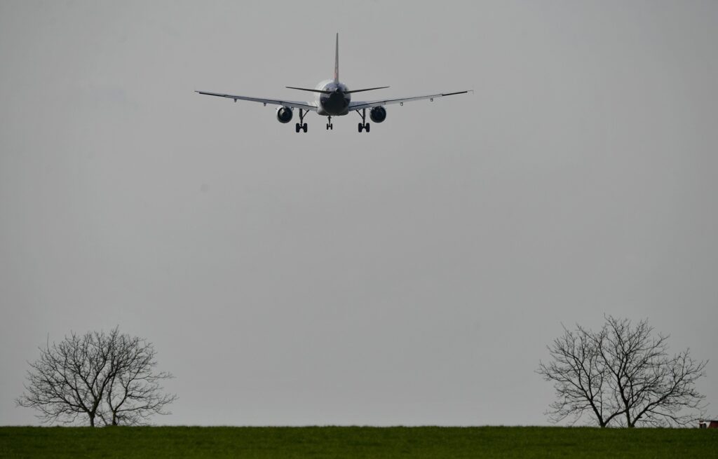 New environmental permit imposes night-flight ban on Antwerp's Deurne airport