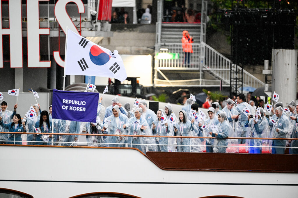 South Korea introduced as North Korea in Olympics opening ceremony, IOC apologises