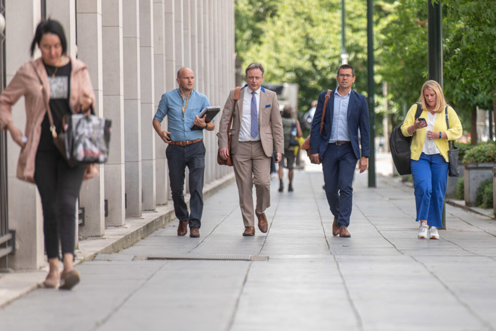 Federal Government formation talks resume on Friday