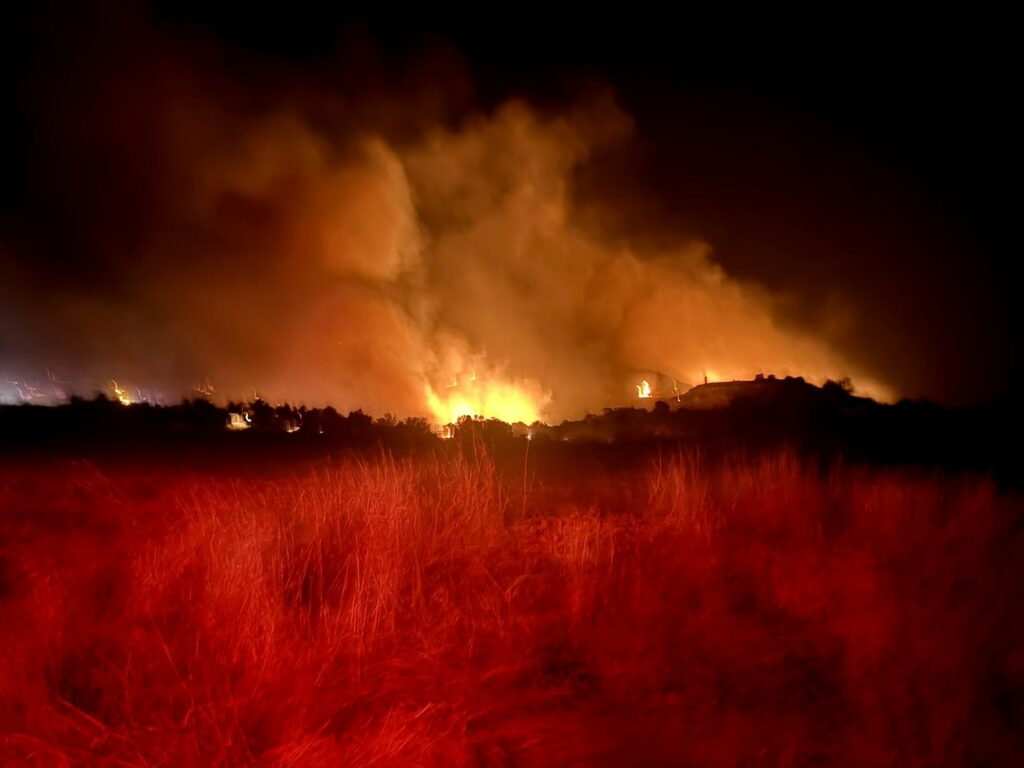 Over 100 Belgians evacuated from hotels due to forest fires on Greek island