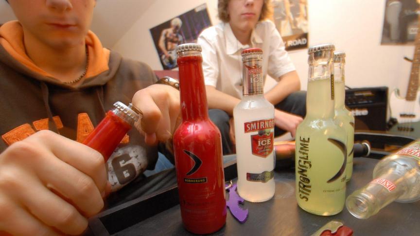 Antwerp emergency departments admit three drunk teenagers per weekend