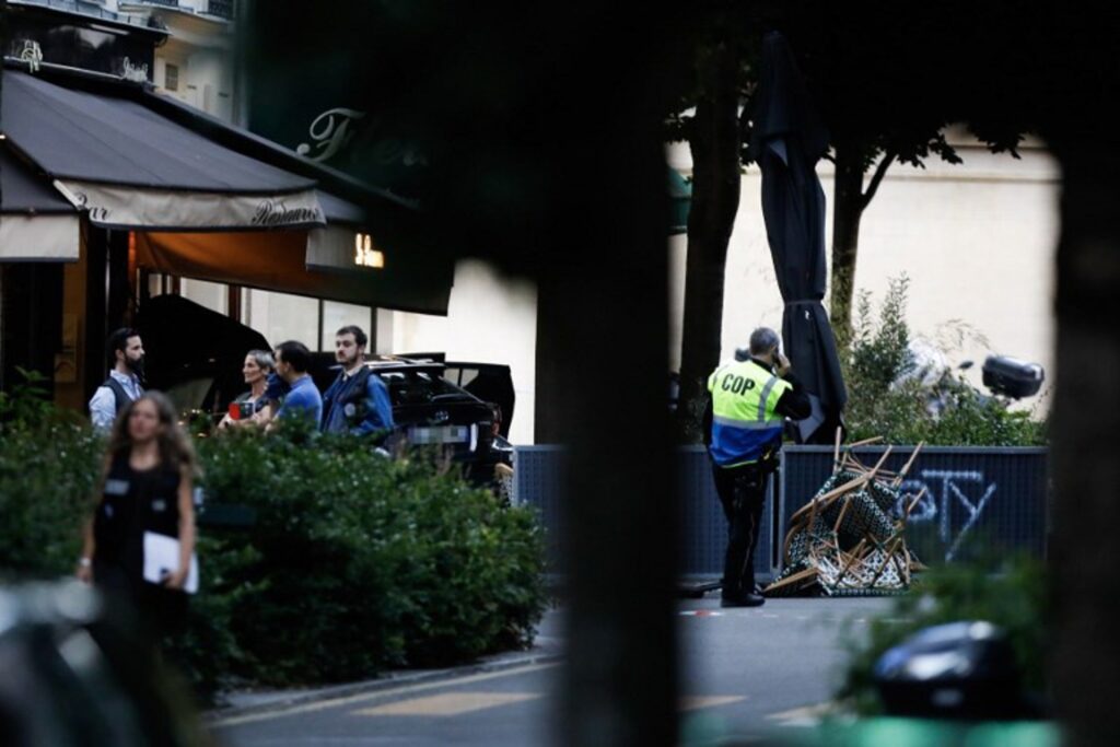 One dead, six injured after driver smashes into Paris terrace