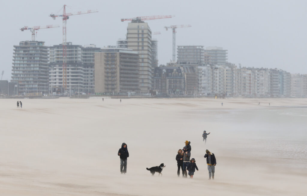 Belgian coast sees drop in overnight stays in July due to bad weather