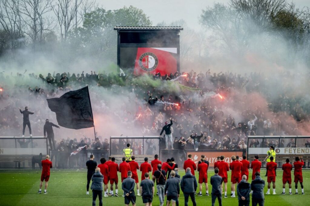 Sunday's Feyenoord/Ajax clash postponed due to police strike