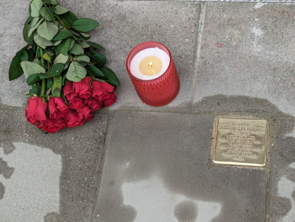 Seven new paving stones laid in Antwerp to honour Holocaust victims