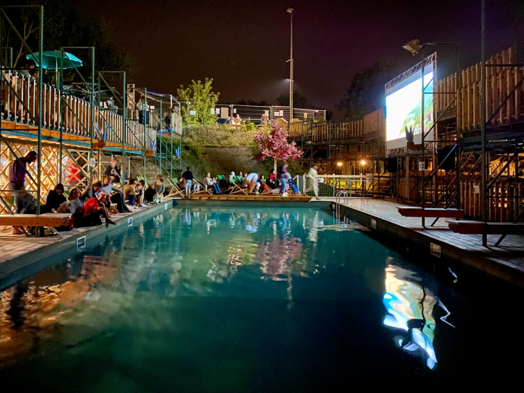 Pool-side film screening at Brussels' only open-air bathing spot