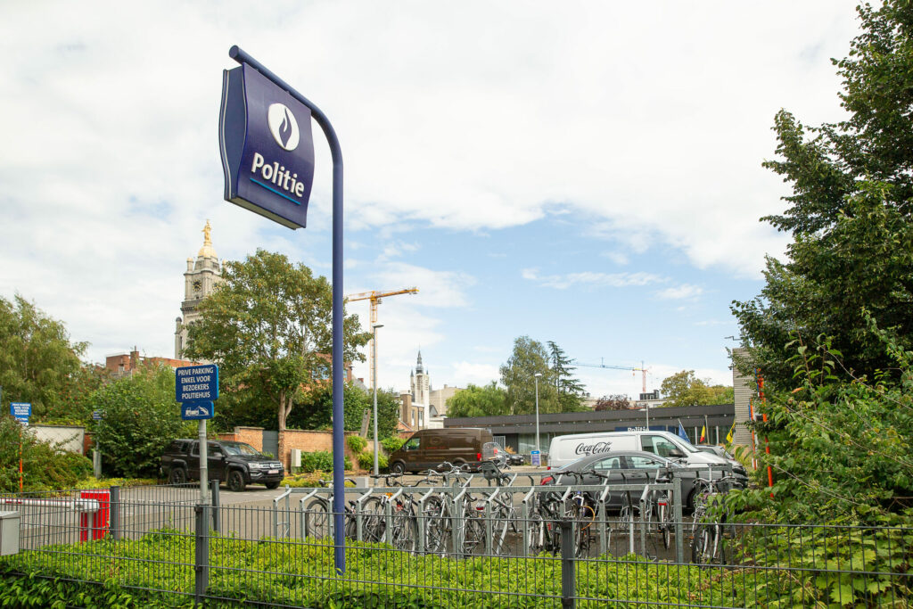 18-year-old injured after fleeing from police on scooter