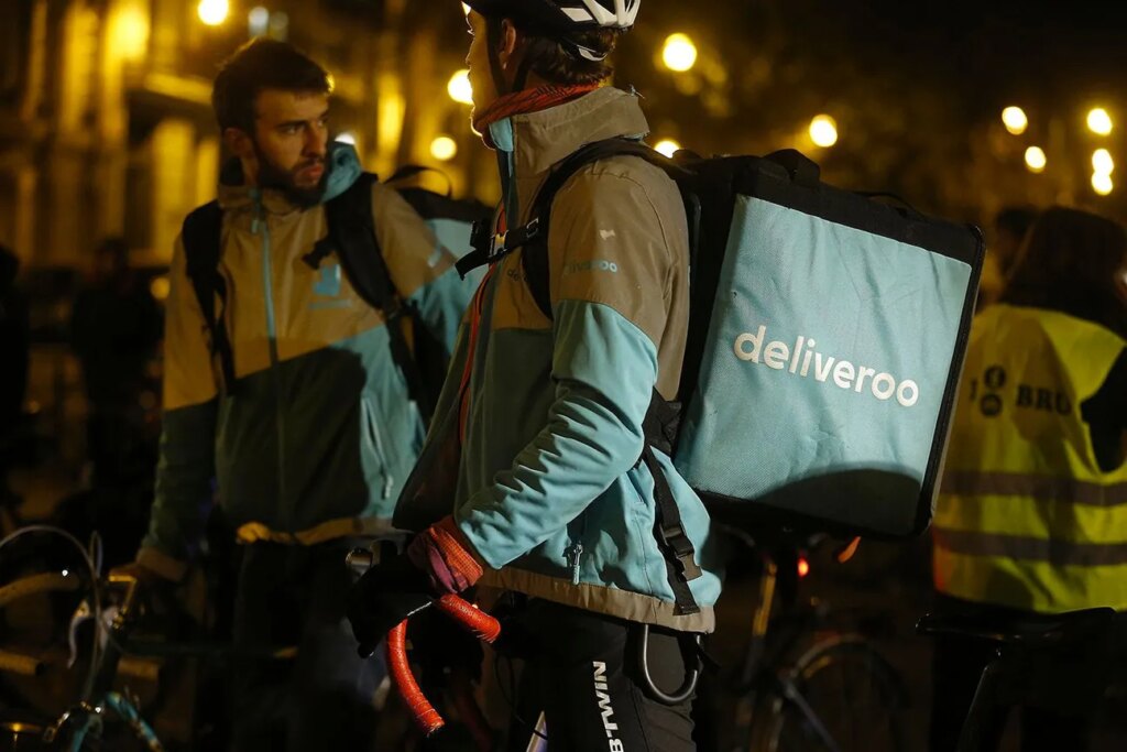 Deliveroo and Uber Eats drivers use fake accounts to dodge taxes, investigation reveals