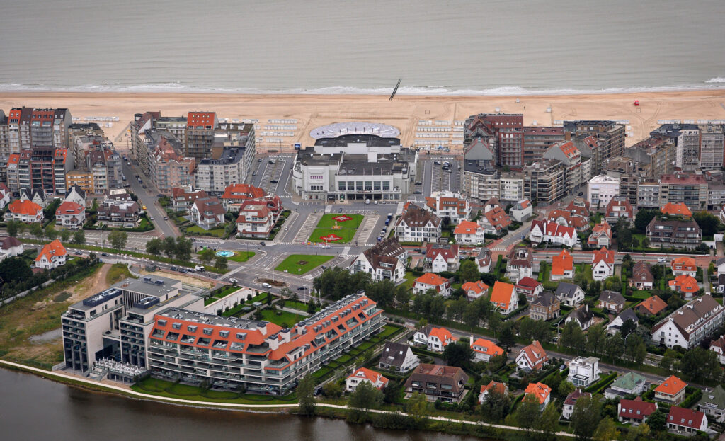 Violent robbery of 81-year-old man at Belgian coast town