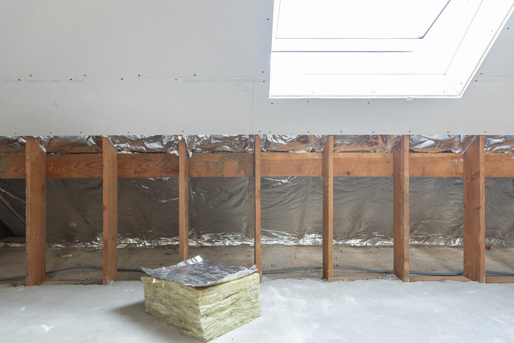 Brussels government to pay off EPC renovation grants, but ultimately plans to end them