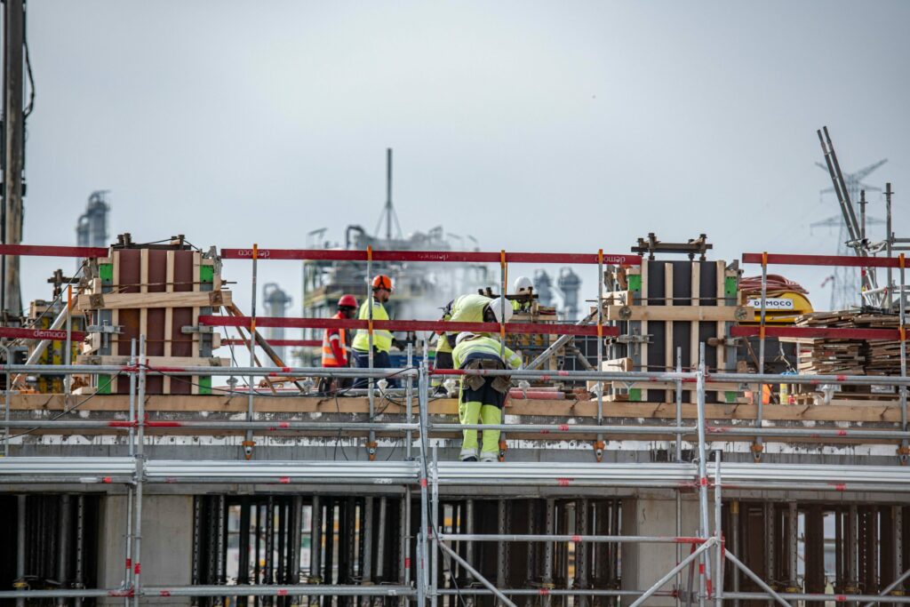 Over 100 health and safety violations on construction sites in 2023