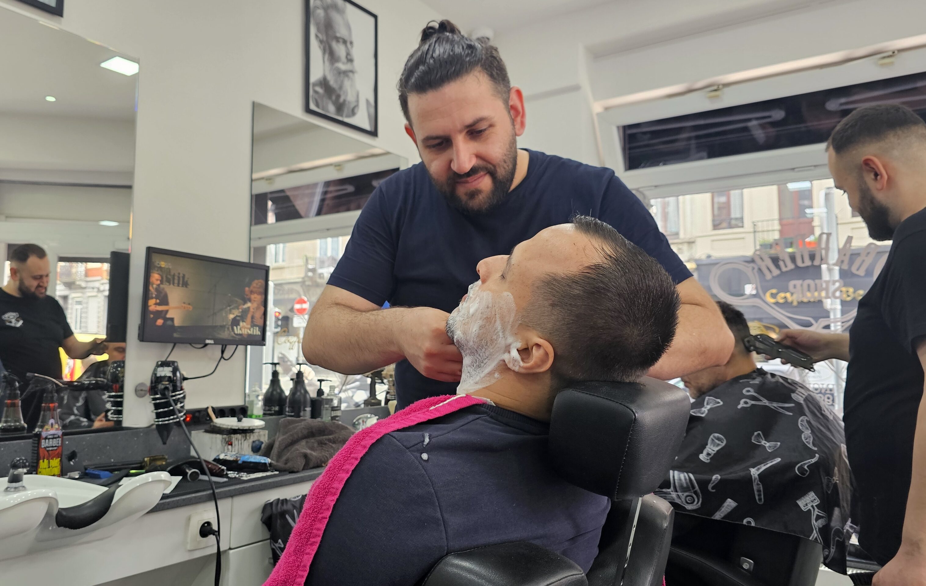 Why Belgium’s Turkish barbers are a cut above