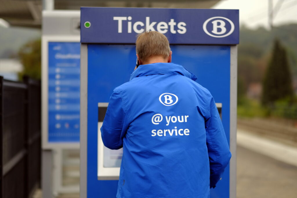 No smartphone, no discount? SNCB taken to court over discriminatory ticket prices