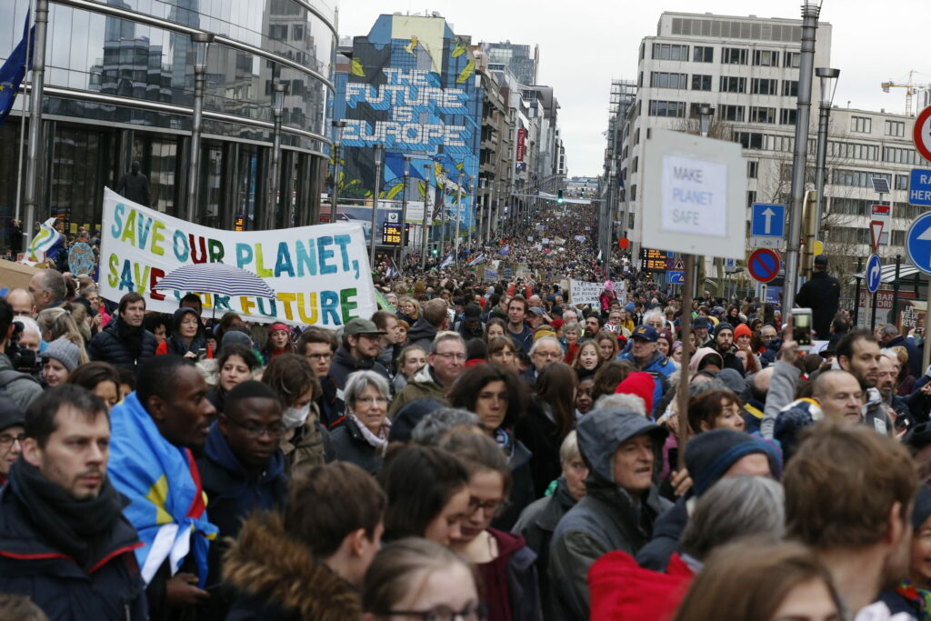 'Completely wrong': Belgium brings 17 fossil fuel lobbyists to COP29