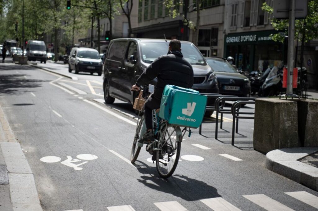 Former Deliveroo managers fined for disguising employees as contractors