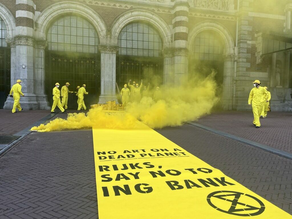 Extinction Rebellion activists force closure of Rijksmuseum over ING funding