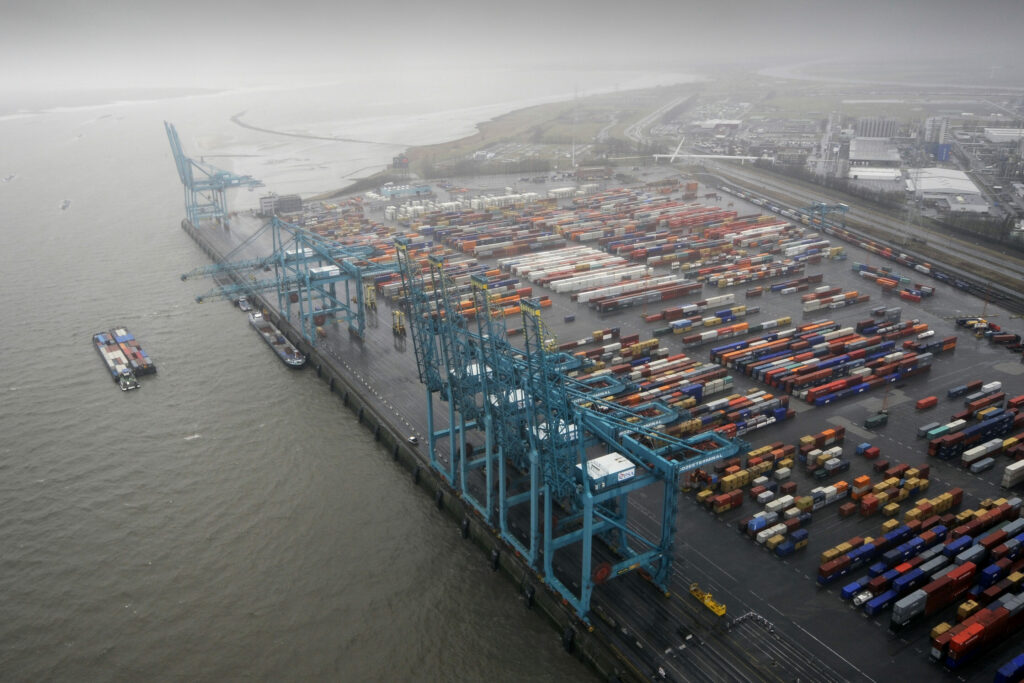 'If you want peace, prepare for war': De Wever calls for air defence at Port of Antwerp