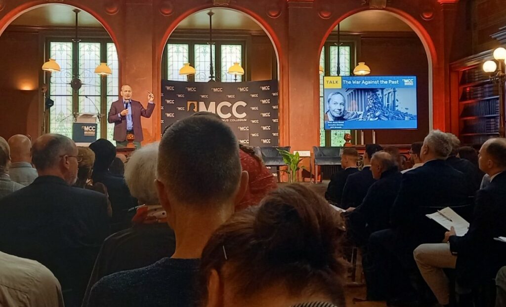 The war against the past: Remembering or reevaluating history?