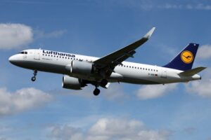Lufthansa's Q3 net profit down by 8%