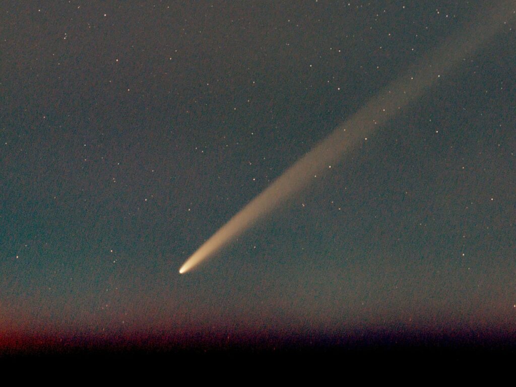 Comet visible in the Belgian sky between 11 and 12 October