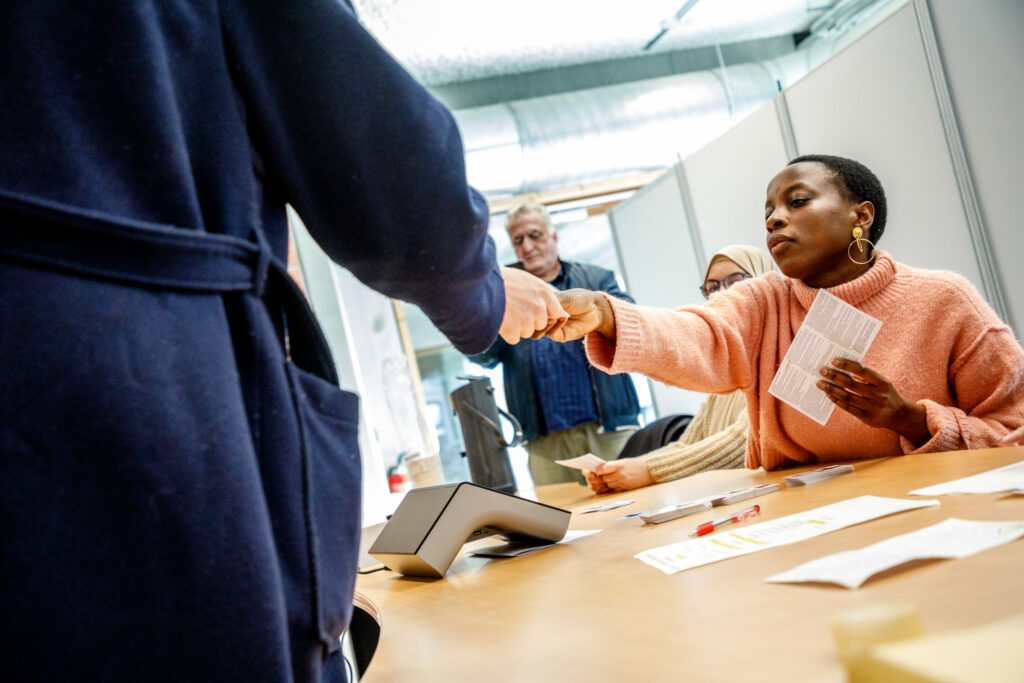 Less than half of eligible voters went to the polls in two Brussels communes