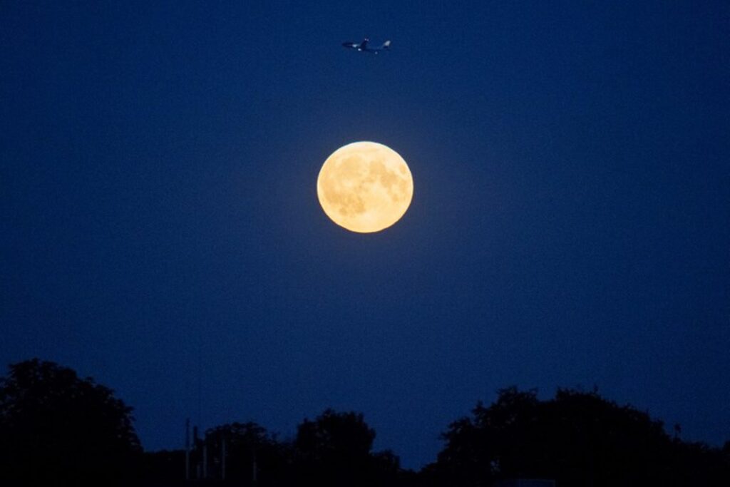 Biggest supermoon of 2024 visible for three days this week