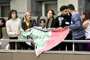 Visitors who disrupt Flemish parliament risk six-month ban