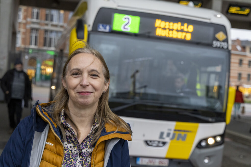 De Lijn chief warns budget cuts are degrading public transport