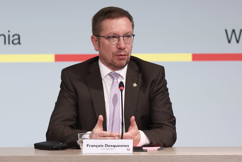 Around 300 demonstrate against detention centre project