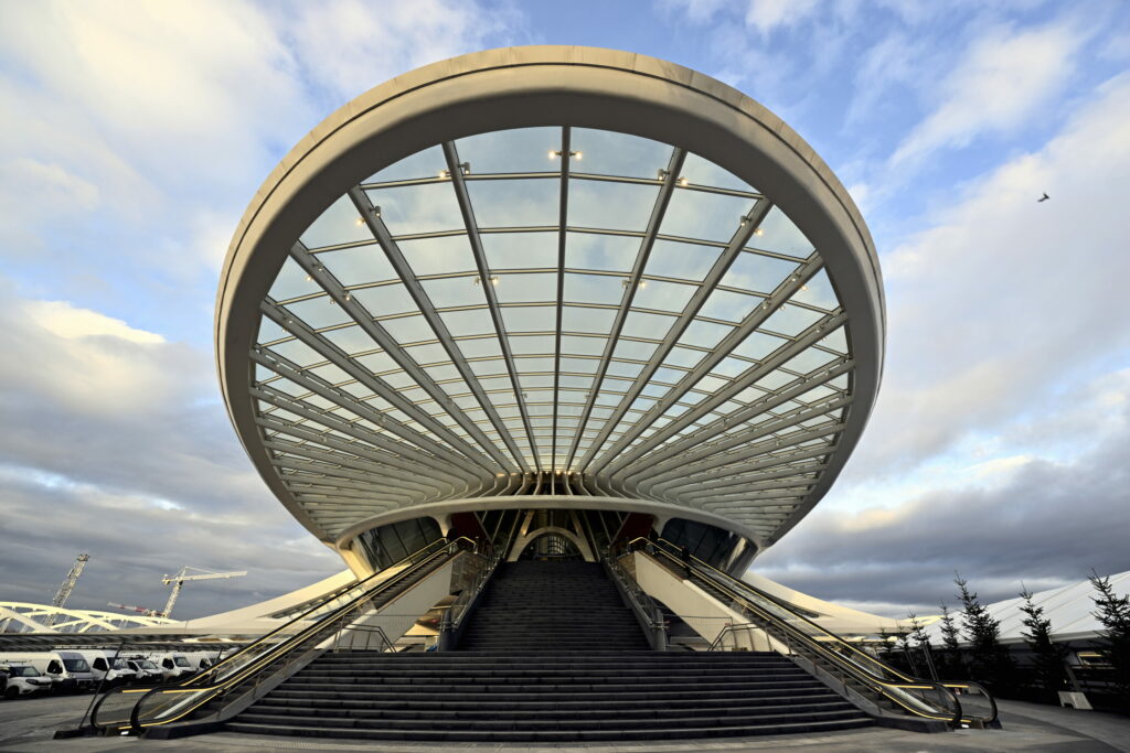 Cheap trains to Paris stop at new Mons station