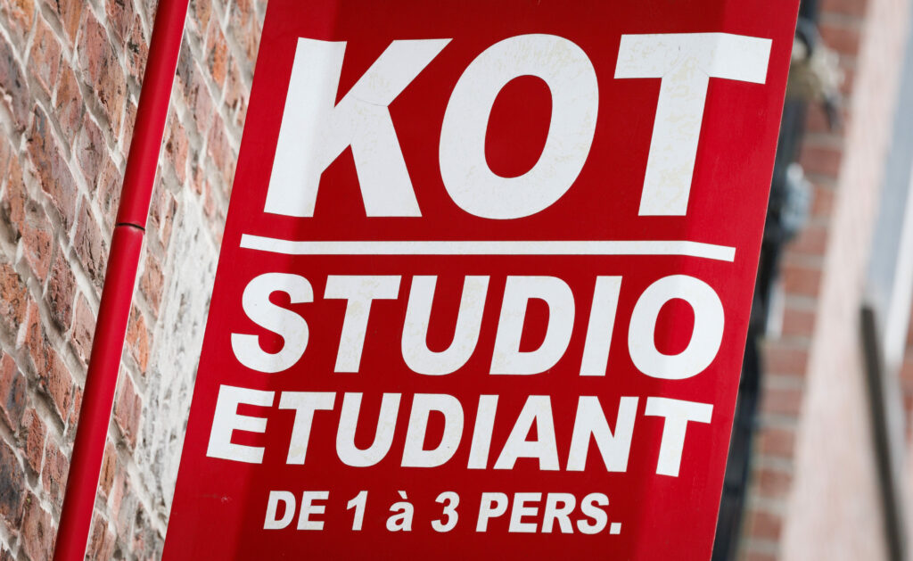 Average rent for a studio in Brussels now nearly €800 per month