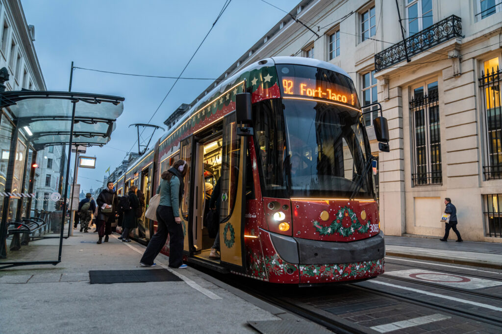 Santa Claus, carols and candy canes: Christmas tram is coming to town