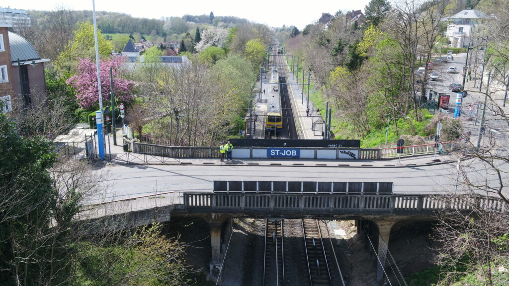 Nearly 100-year-old bridge dismantled for new station in Uccle