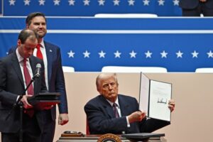 New US President signs withdrawal from Paris Climate Agreement