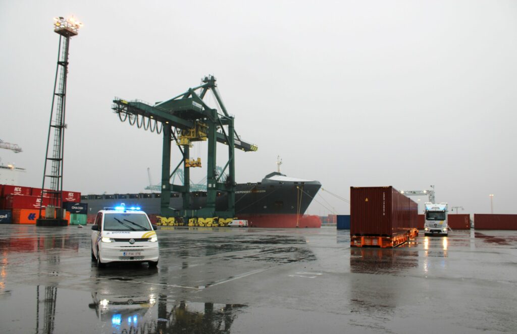 Over a tonne of drugs en route to Antwerp intercepted in Panama