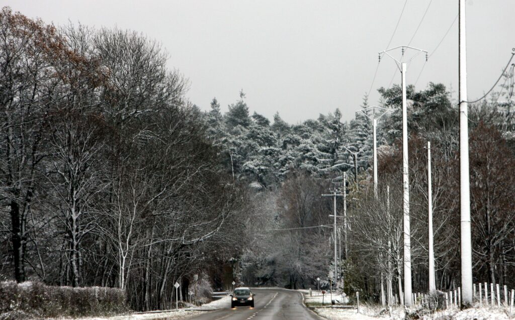 Code yellow warning issued for slippery roads as snow arrives in Belgium