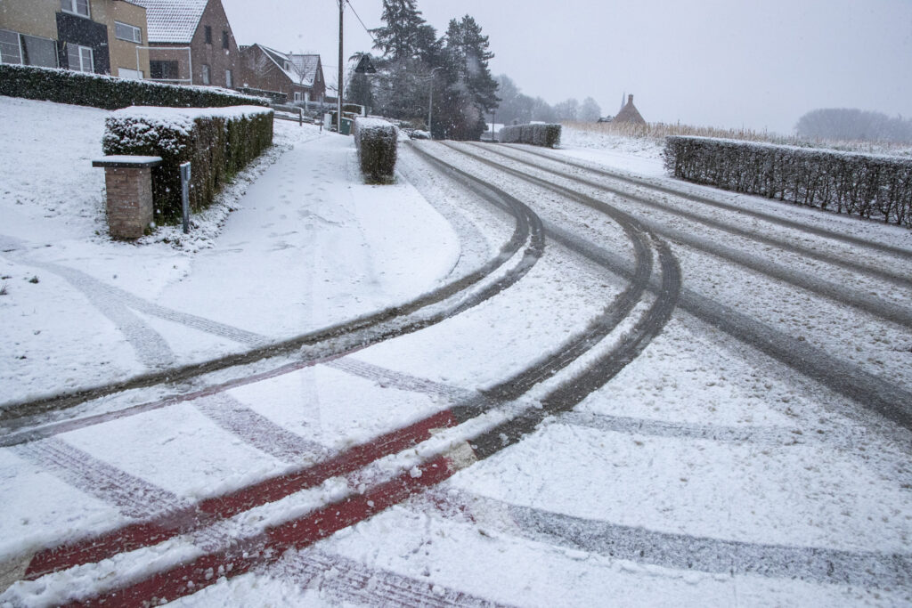 Orange alert issued for slippery conditions tonight in the south of Belgium