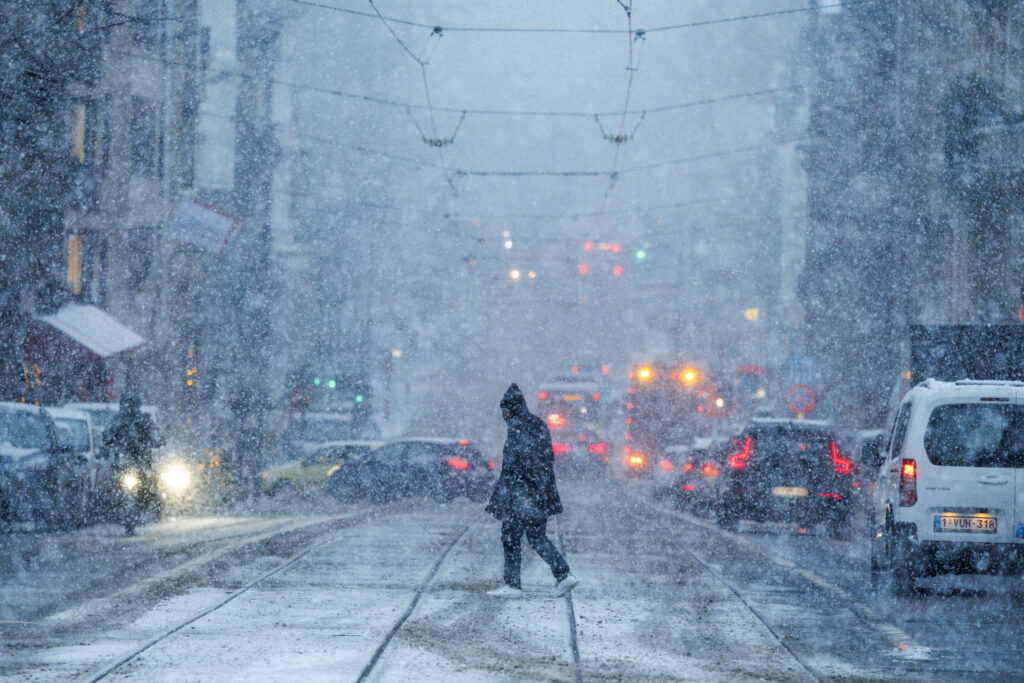 Storm from Germany brings rain and snow to Belgium