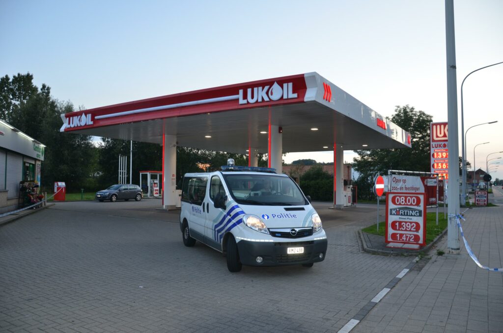 Police arrest international gang suspected of cloning fuel cards in Belgium