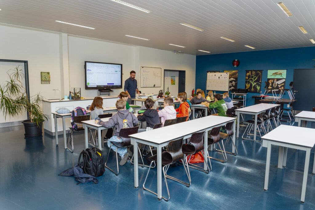 The European School of Mol – Now closer than ever with a new Leuven bus line!
