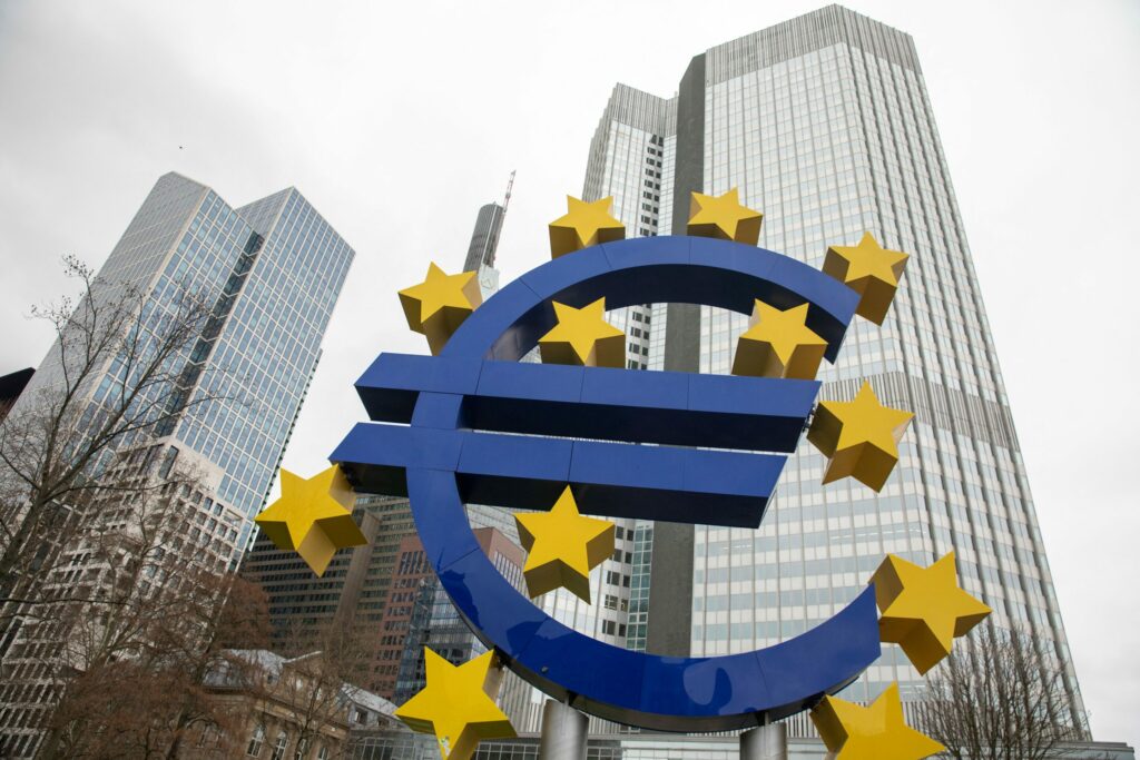 European Central Bank lowers interest rates to 2.5%
