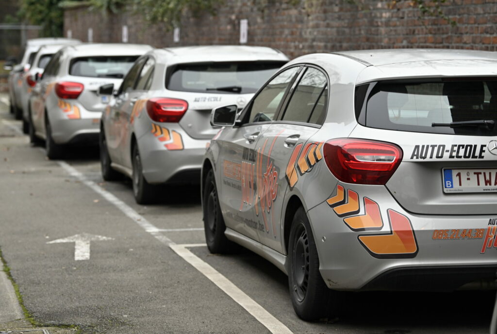 Young people less and less likely to opt for driving licence