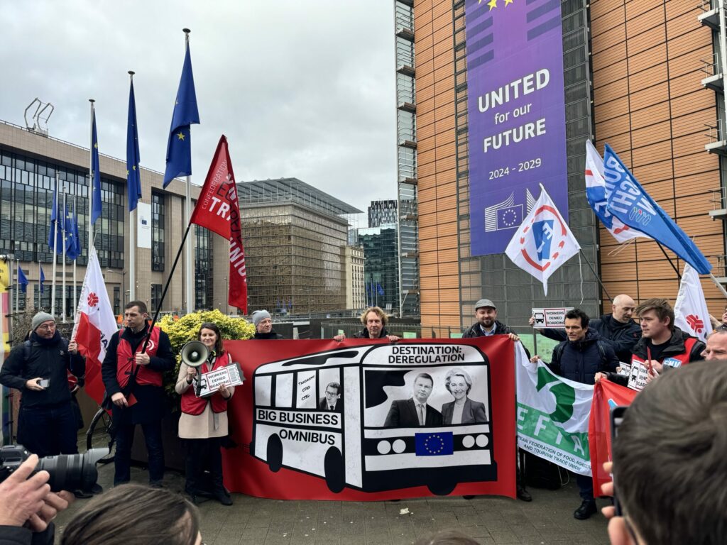 Simplification or deregulation? Trade unions rally against EU 'omnibus' package
