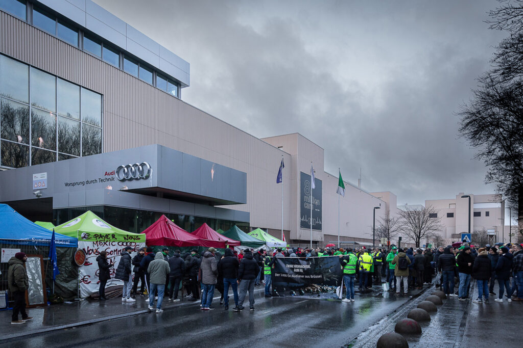 Audi Brussels protesters block access to factory again