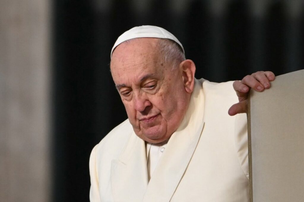 Slight improvement in Pope's health condition, Vatican says