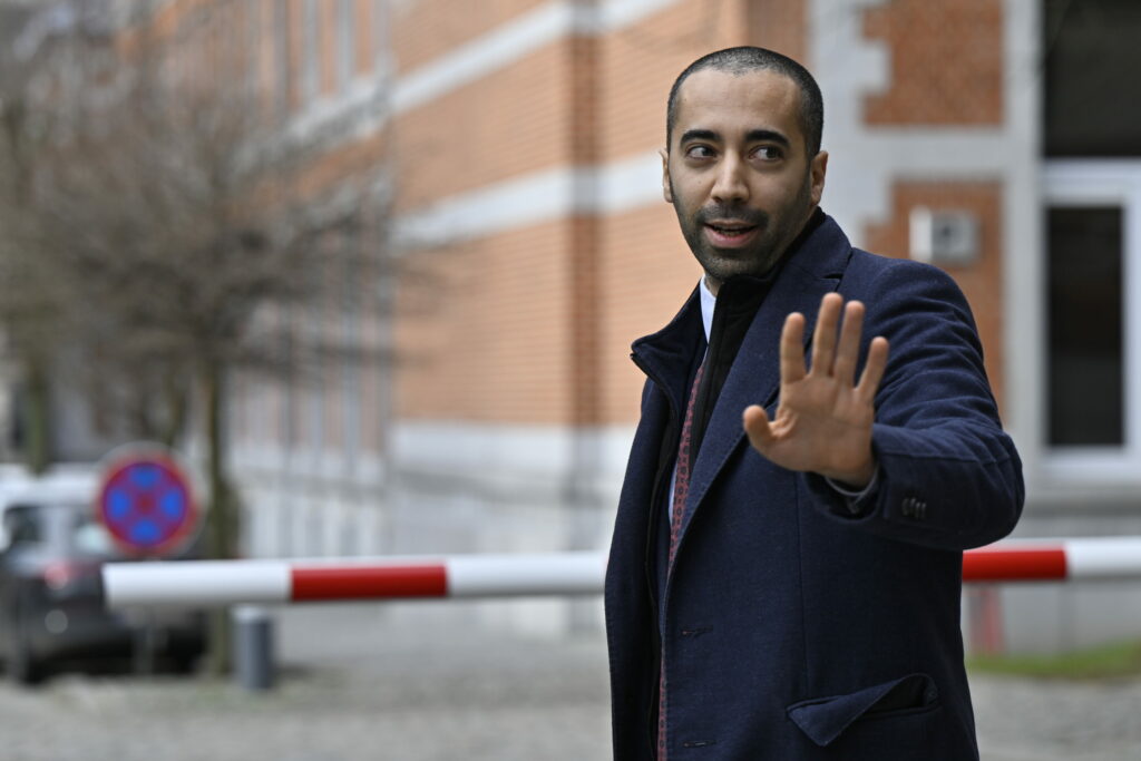 Arizona parties have divided up ministerial portfolios