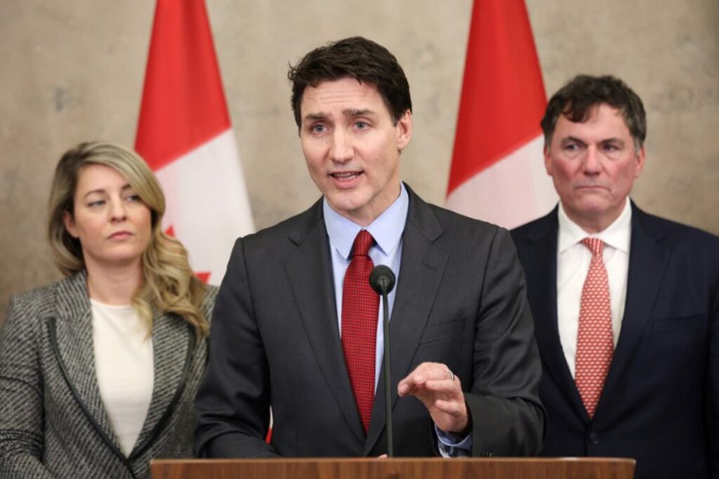 Trump really wants to 'absorb our country,' says Canadian Prime Minister