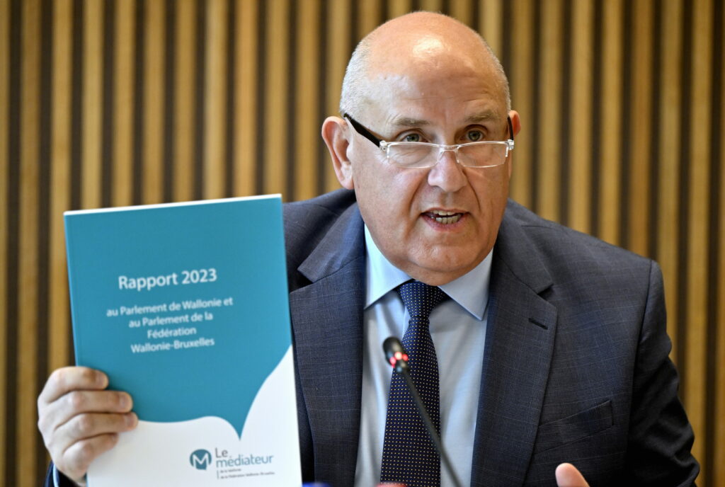 Belgian ombudsmen call for legal recognition of the right to error