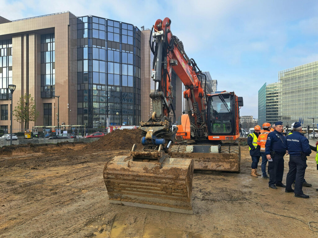 Brussels asks EU for money for Schuman Square