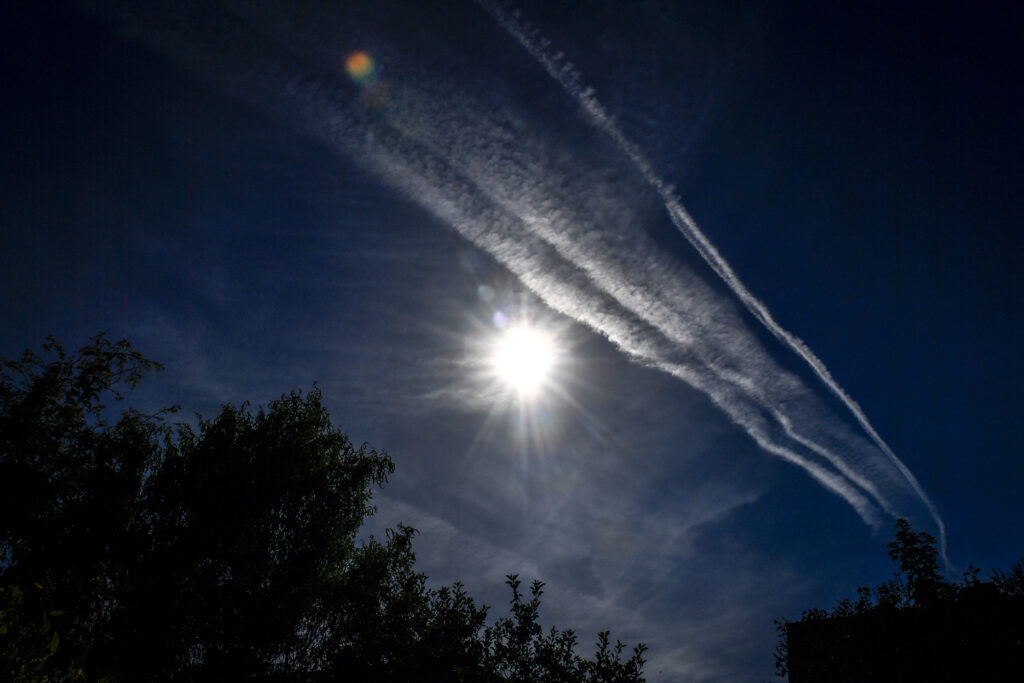 Sunny day with temperatures of up to 17°